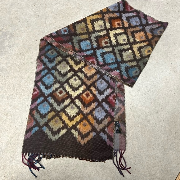 CASHMINK Scarf Multicolor Fringe Soft Made in Germany Acrylic Aztec Design - Picture 1 of 5